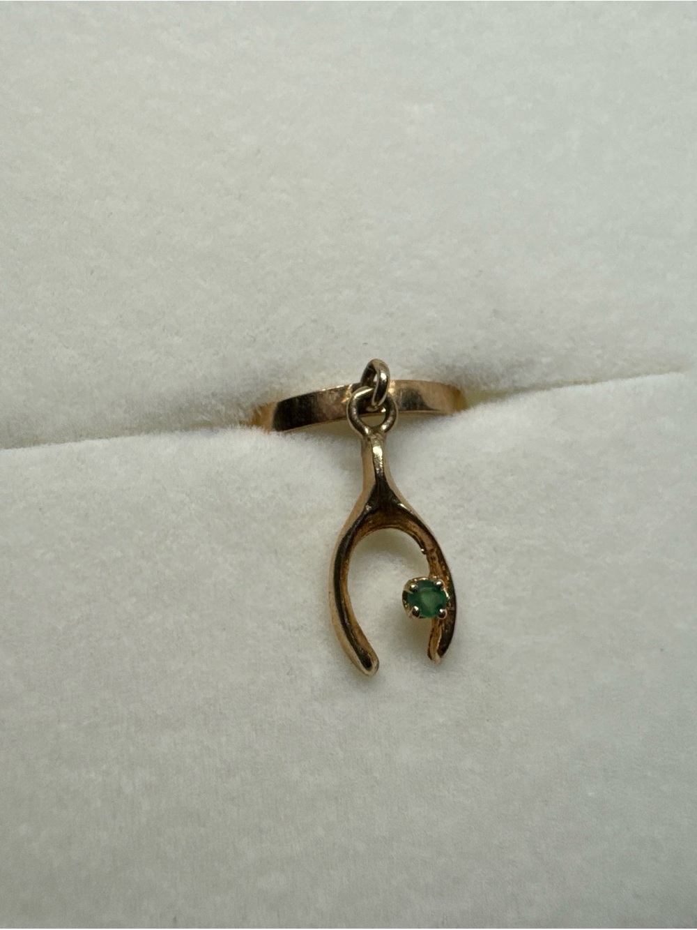 14k Yellow Gold Ring Dangle Charm Wishbone with Green Emerald Size 4.75 Unique